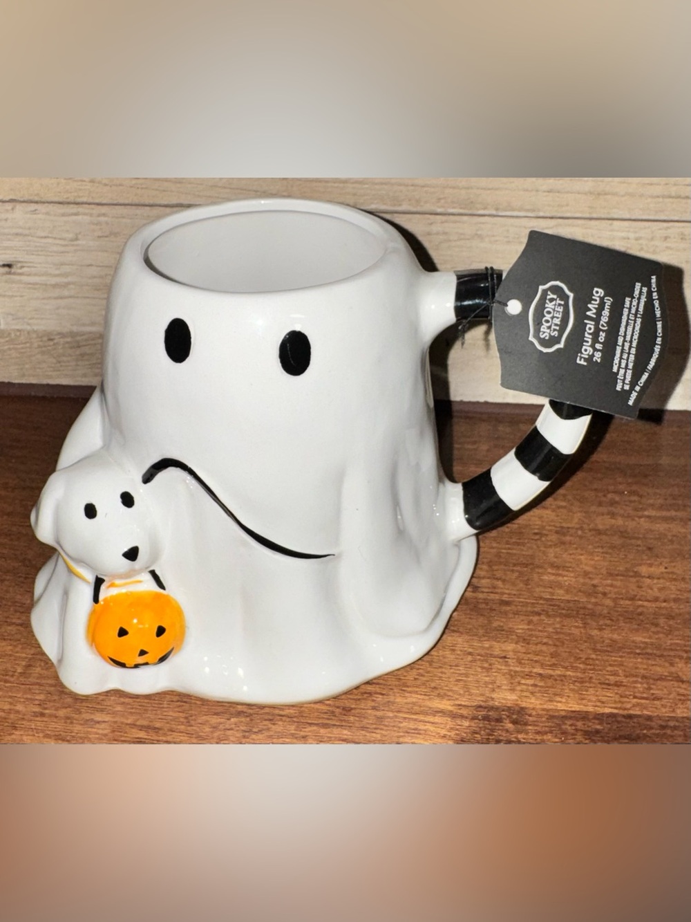 🥰 Spooky Street Ghost 👻 Figural holding a 🎃 and a Dog 🐕Mug 26 Oz  Striped Handle